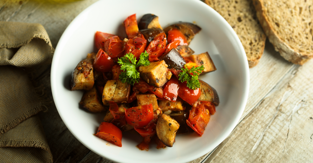 Ricette vegane della tradizione Caponata - foto di Mariha-kitchen da Getty Images